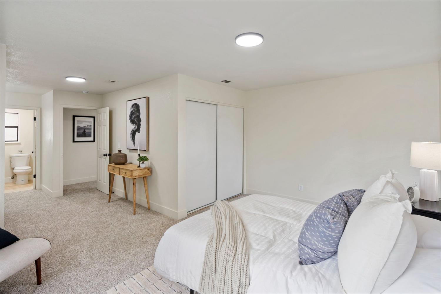 Detail Gallery Image 13 of 24 For 6870 Calvine Rd, Sacramento,  CA 95823 - 3 Beds | 2/1 Baths