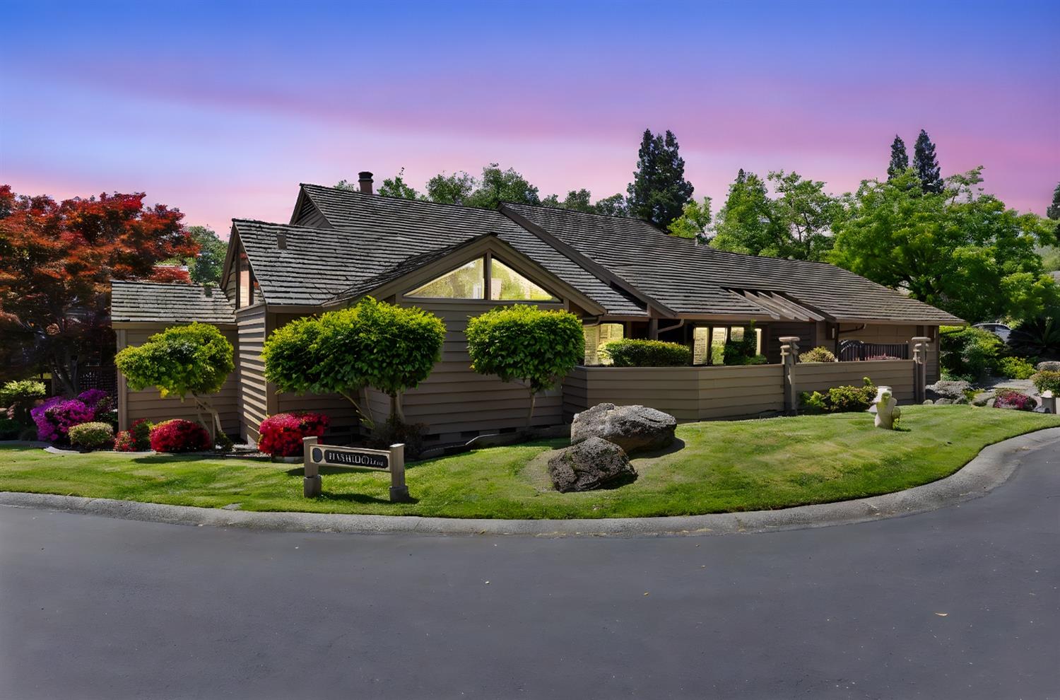 Detail Gallery Image 24 of 68 For 7634 Pineridge Ln, Fair Oaks,  CA 95628 - 3 Beds | 2 Baths