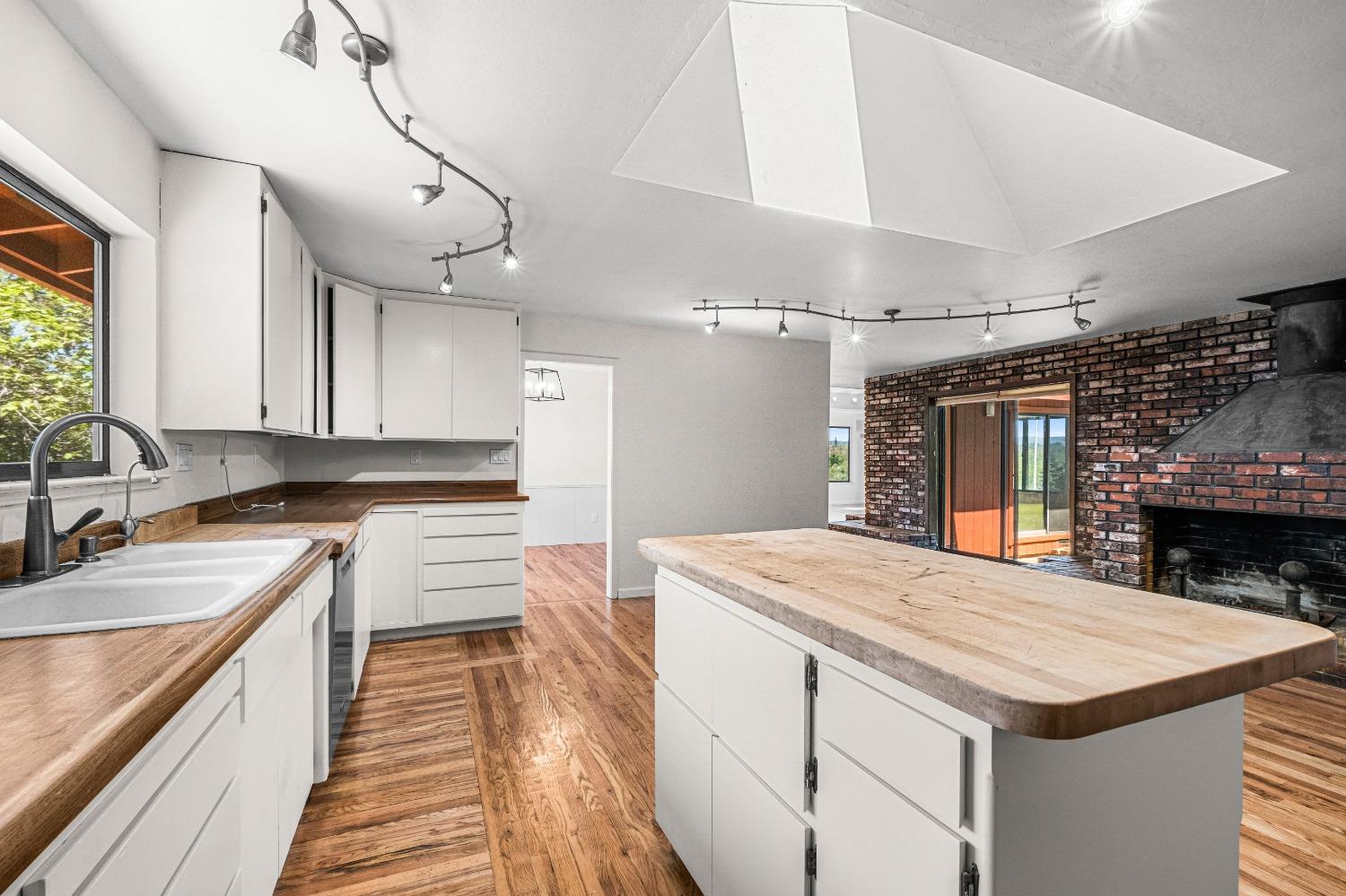 Detail Gallery Image 29 of 94 For 2575 Sand Ridge Rd, Placerville,  CA 95667 - 3 Beds | 2 Baths
