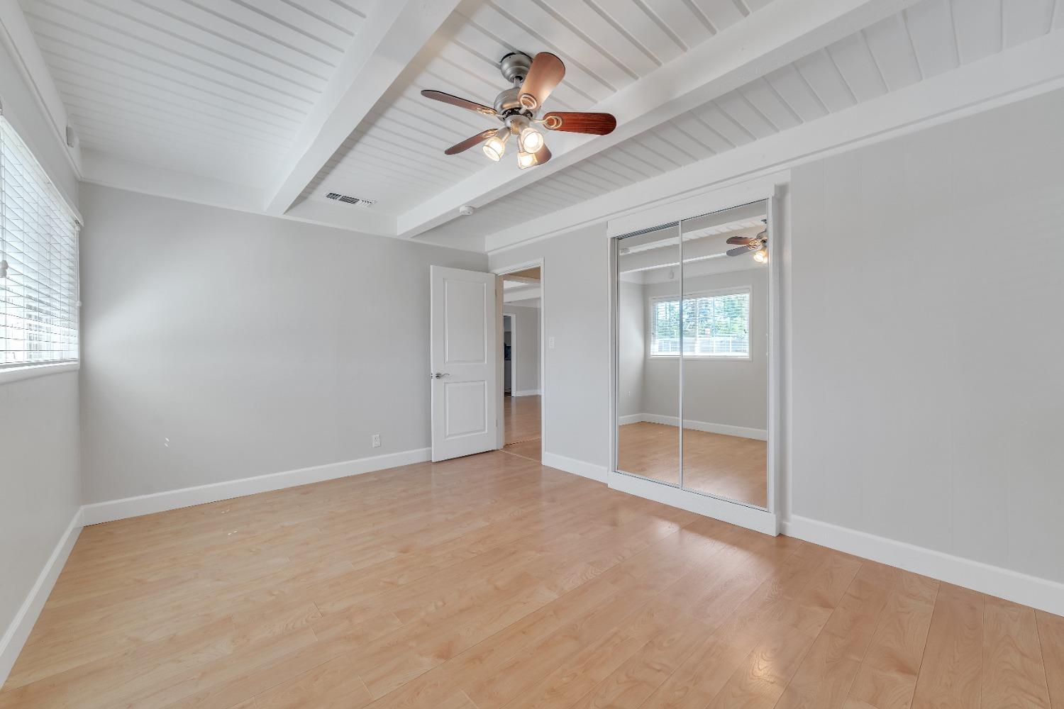 Detail Gallery Image 18 of 25 For 2124 Byron Rd, Sacramento,  CA 95825 - 2 Beds | 1 Baths