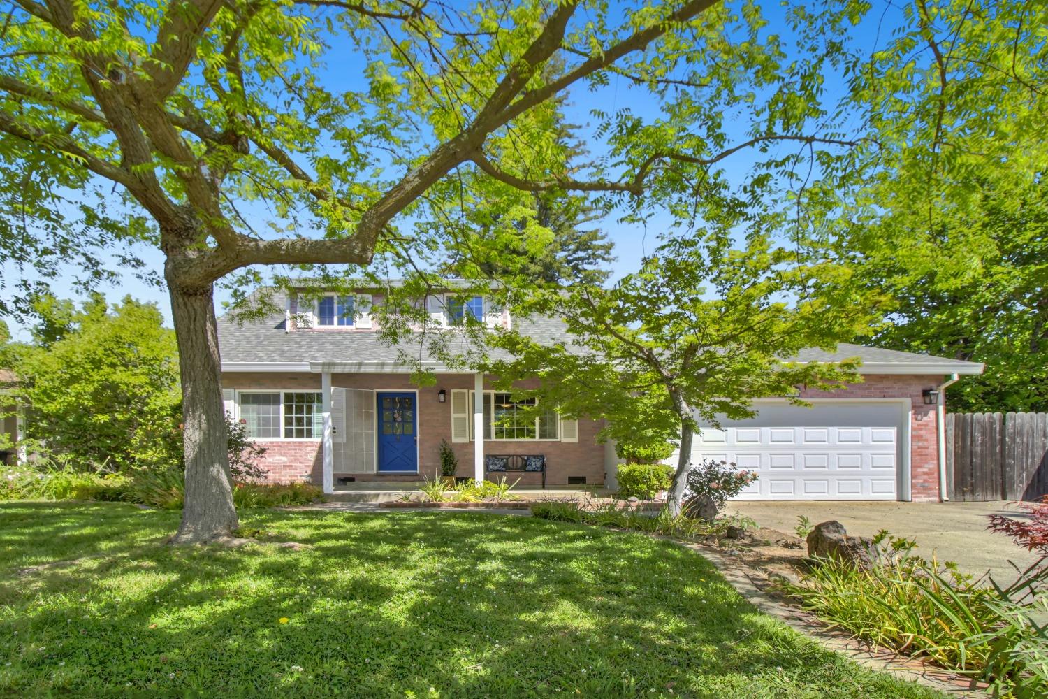 Detail Gallery Image 2 of 73 For 1837 Drew Ct, Carmichael,  CA 95608 - 4 Beds | 2 Baths