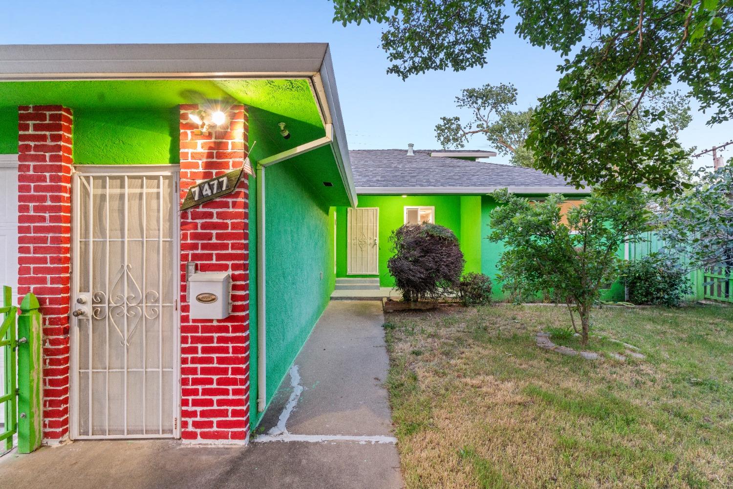 Detail Gallery Image 31 of 39 For 7477 21st St, Sacramento,  CA 95822 - 3 Beds | 2 Baths