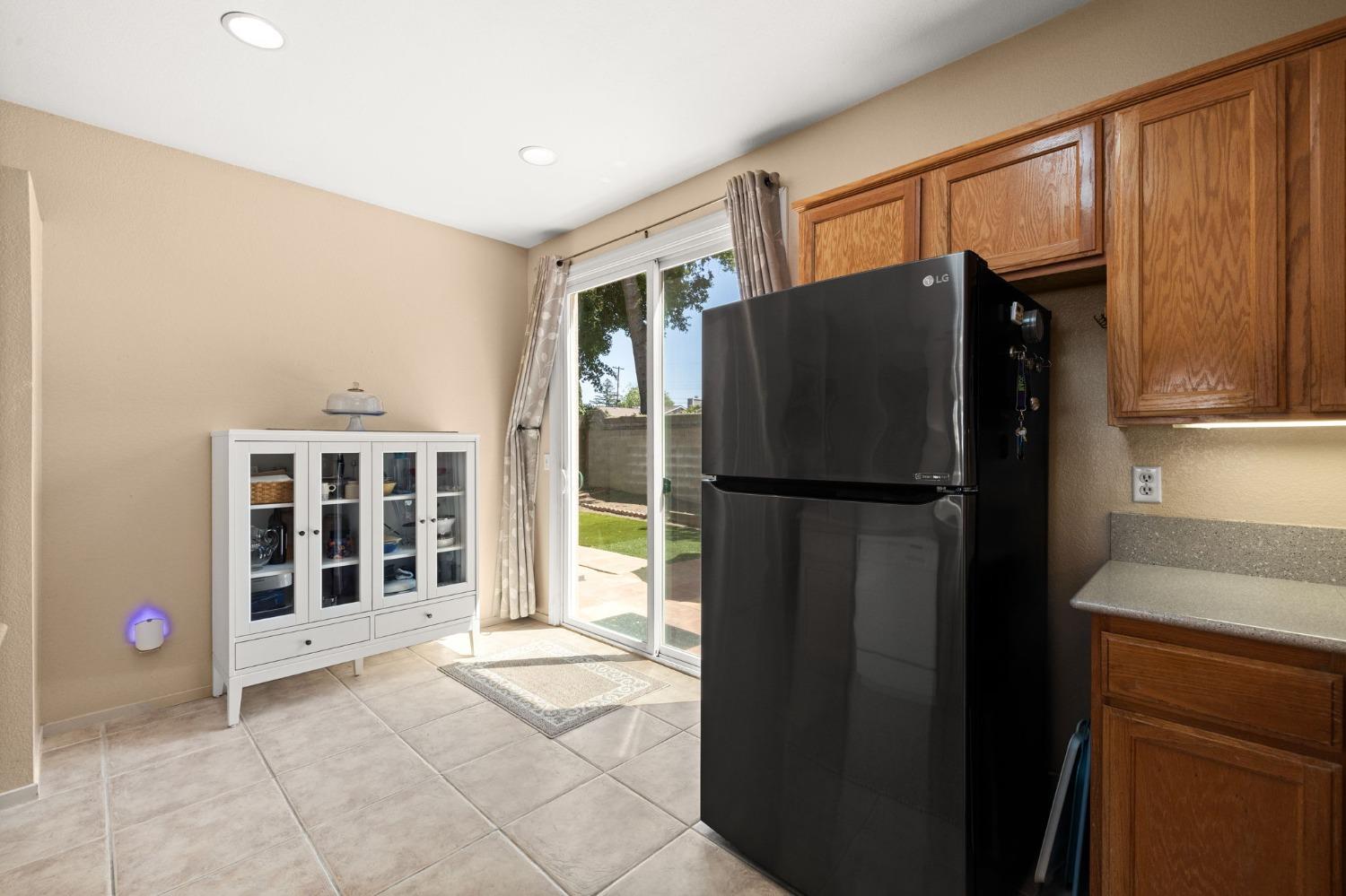 Detail Gallery Image 6 of 39 For 6504 Trailride Way, Citrus Heights,  CA 95621 - 3 Beds | 2 Baths