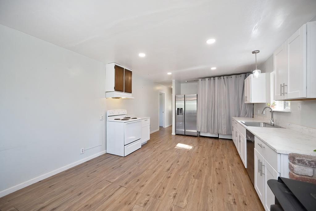 Detail Gallery Image 20 of 70 For 4292 Canyon Valley Rd, Diamond Springs,  CA 95619 - 3 Beds | 1 Baths