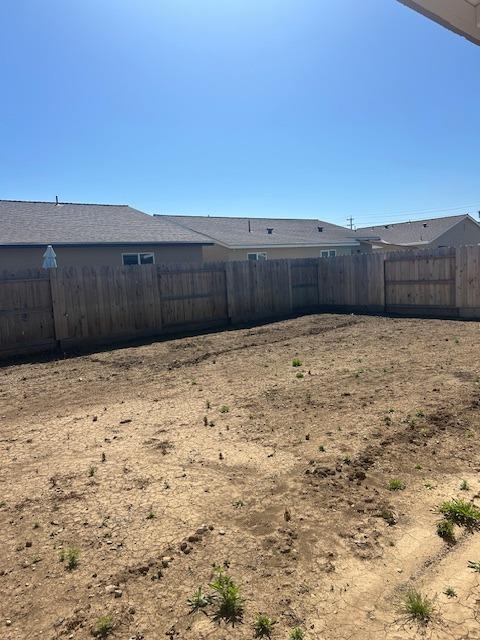 Detail Gallery Image 5 of 5 For 744 Brent Ct, Merced,  CA 95341 - 3 Beds | 2 Baths