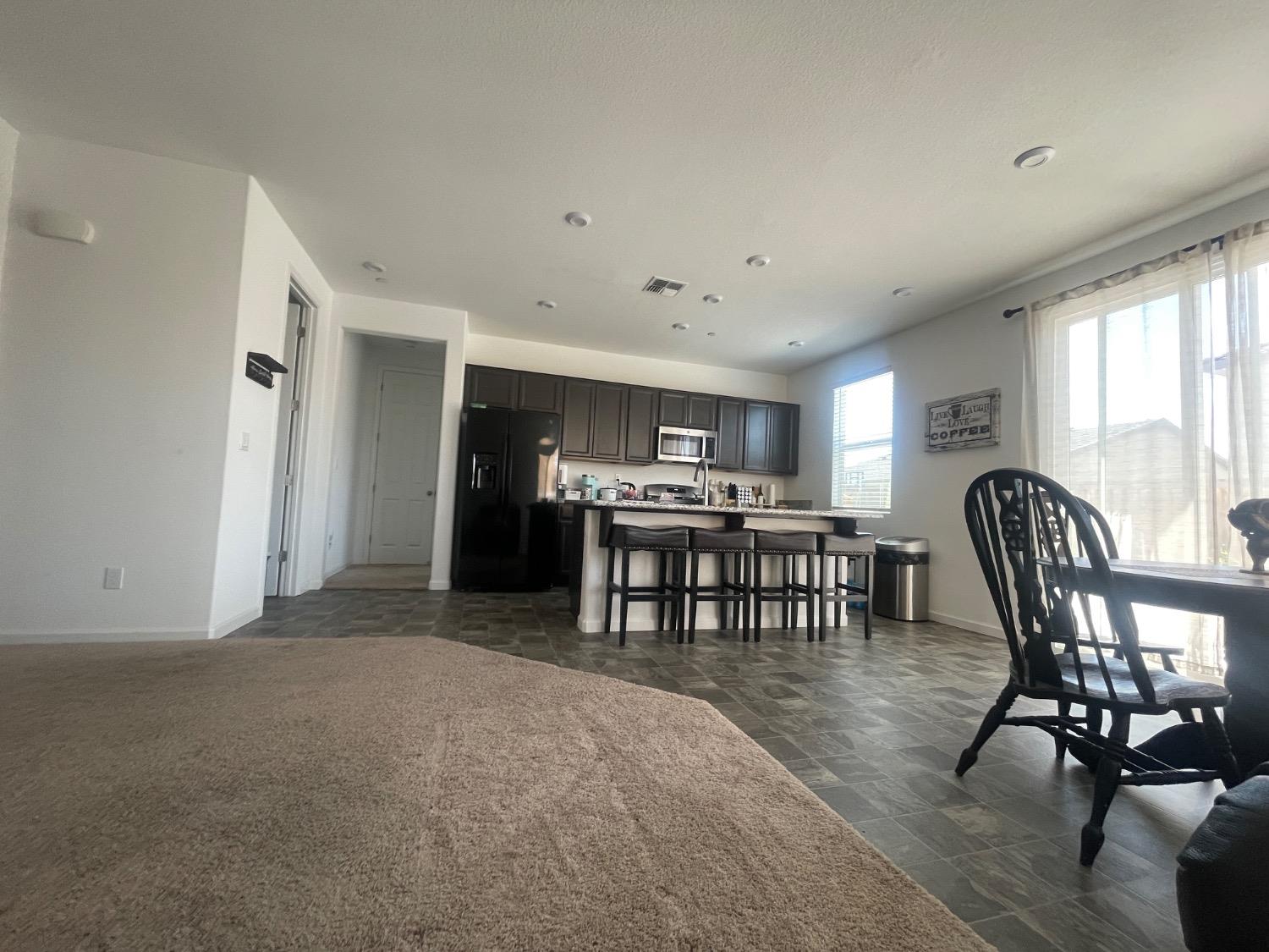 Detail Gallery Image 10 of 15 For 306 Panama St, Lathrop,  CA 95330 - 3 Beds | 2 Baths
