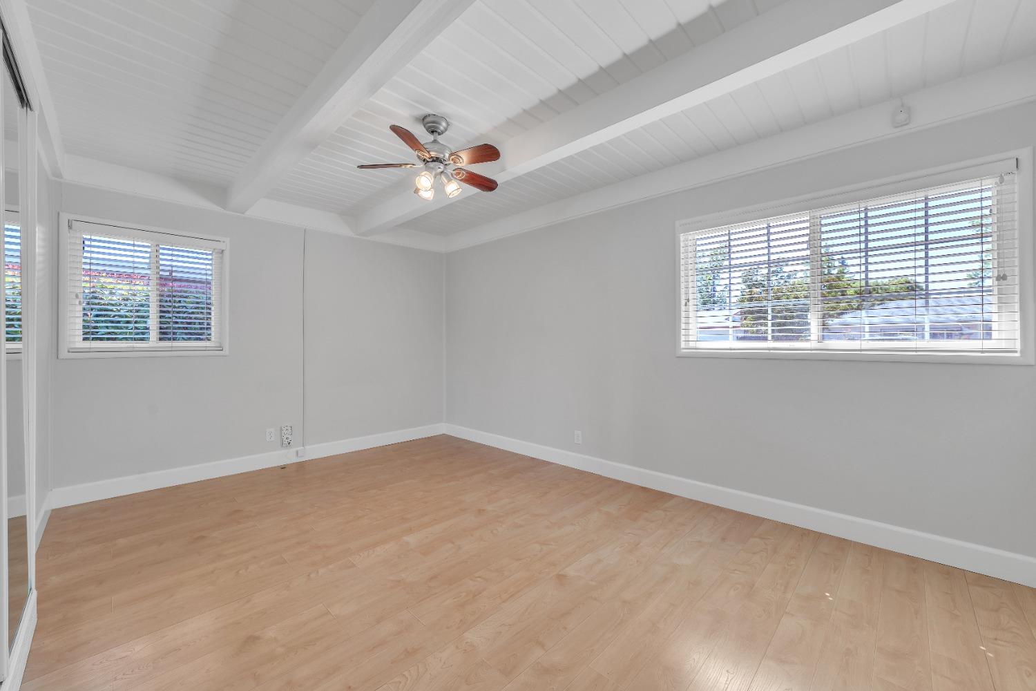 Detail Gallery Image 19 of 25 For 2124 Byron Rd, Sacramento,  CA 95825 - 2 Beds | 1 Baths