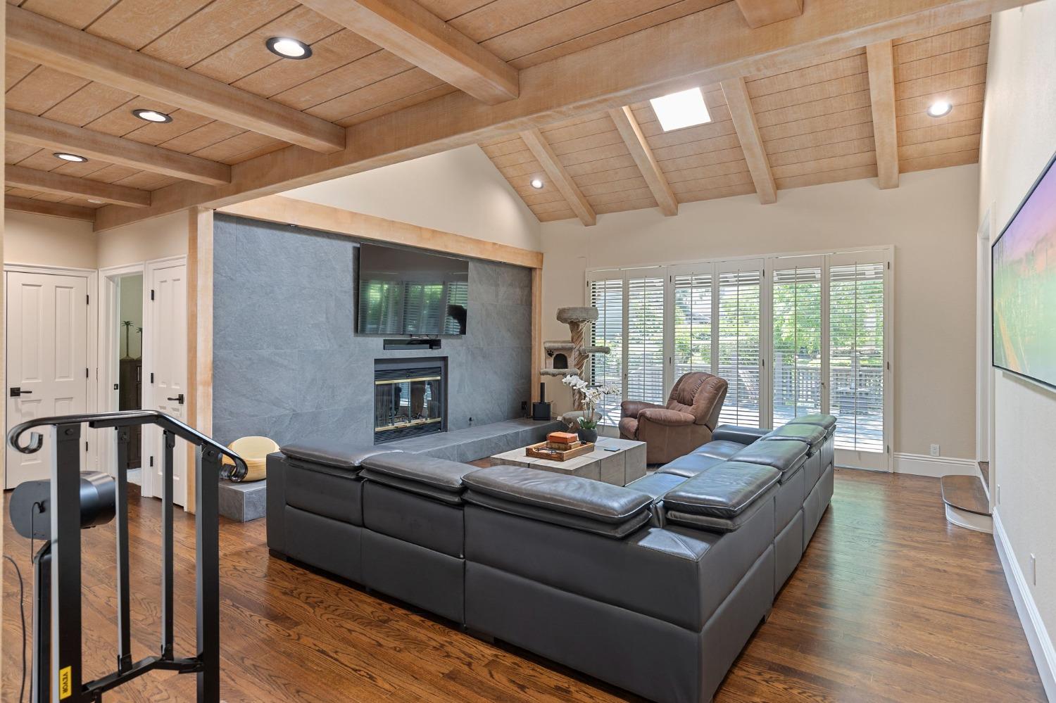 Detail Gallery Image 30 of 68 For 7634 Pineridge Ln, Fair Oaks,  CA 95628 - 3 Beds | 2 Baths