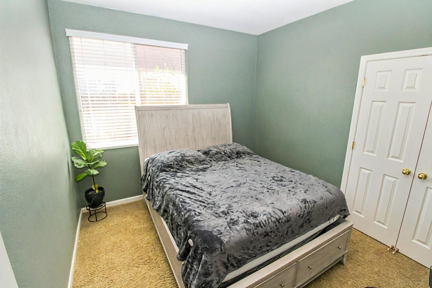 Detail Gallery Image 14 of 24 For 1193 Silver Spur Way, Plumas Lake,  CA 95961 - 4 Beds | 2 Baths