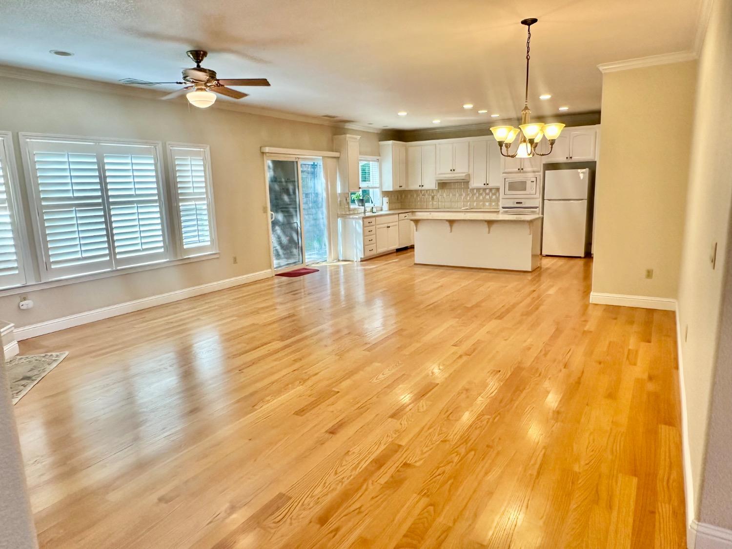 Detail Gallery Image 9 of 59 For 600 Jeanette Ct, Oakdale,  CA 95361 - 3 Beds | 2 Baths