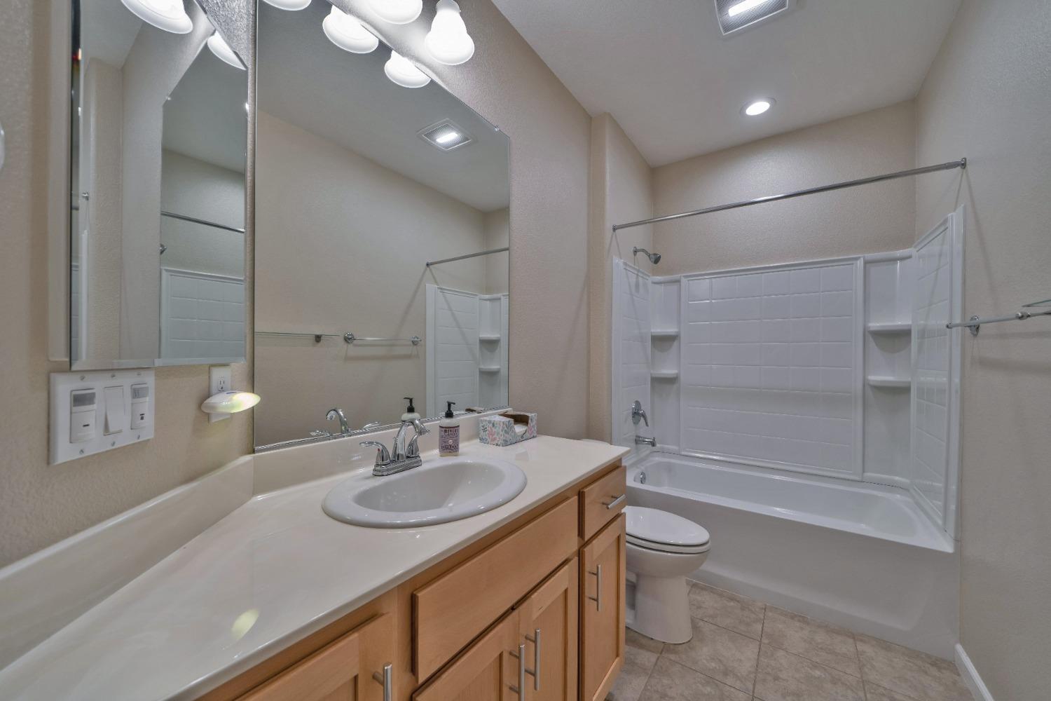 Eskaton Drive, Placerville, California image 16