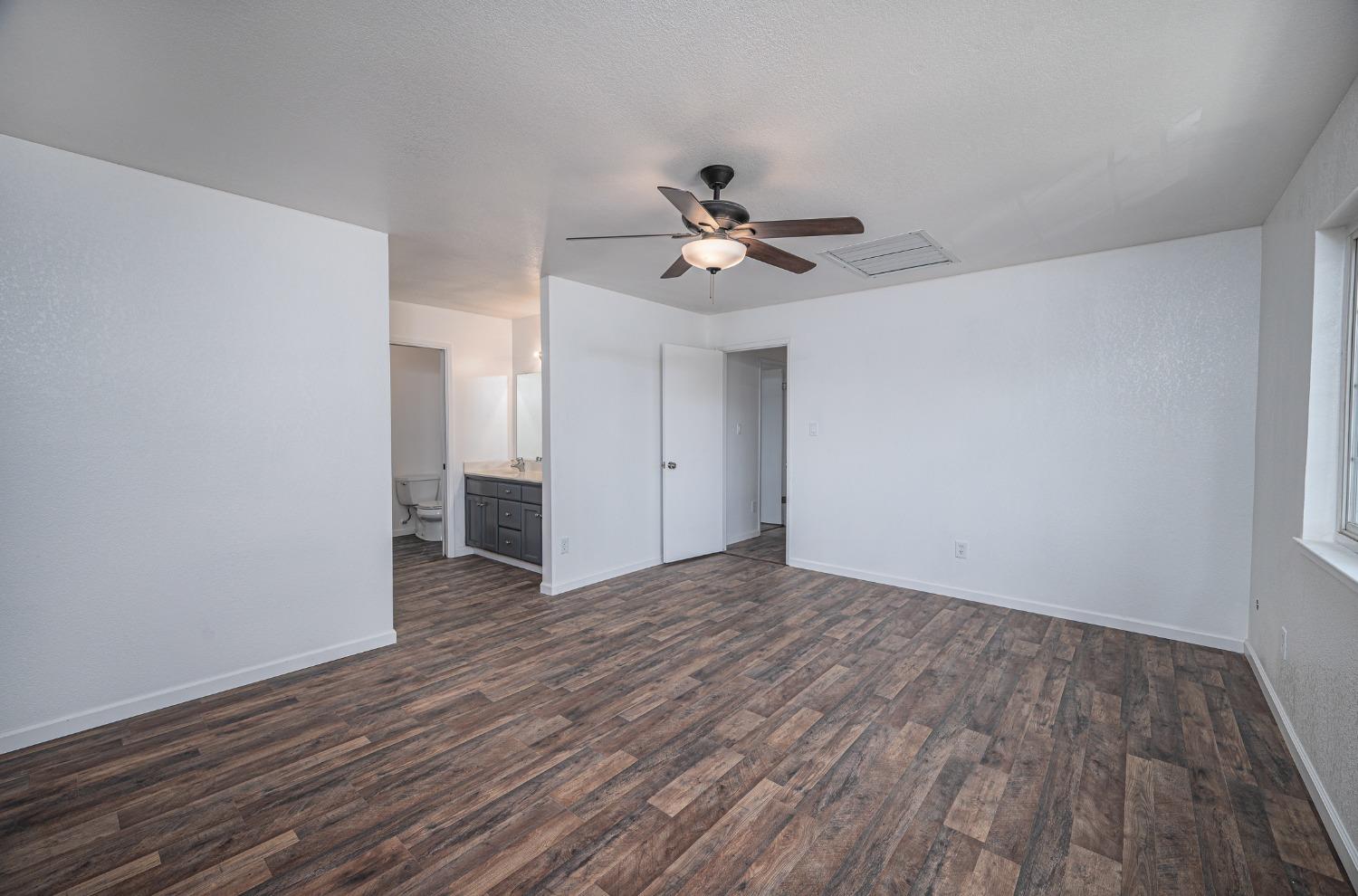 Detail Gallery Image 29 of 50 For 2104 Golden Leaf Ct, Modesto,  CA 95355 - 4 Beds | 2/1 Baths