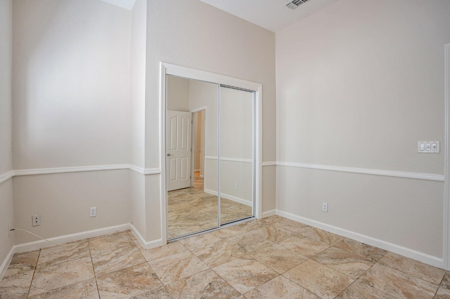 Detail Gallery Image 33 of 47 For 9034 Acorn Ridge Cir, Elk Grove,  CA 95758 - 4 Beds | 2 Baths