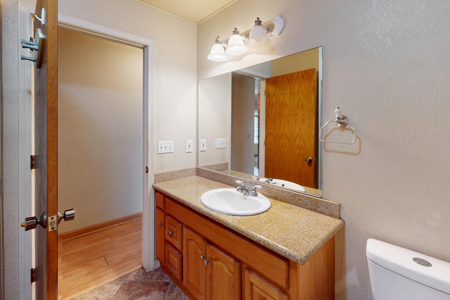Detail Gallery Image 27 of 37 For 338 Rose Ln, Yuba City,  CA 95993 - 3 Beds | 2 Baths