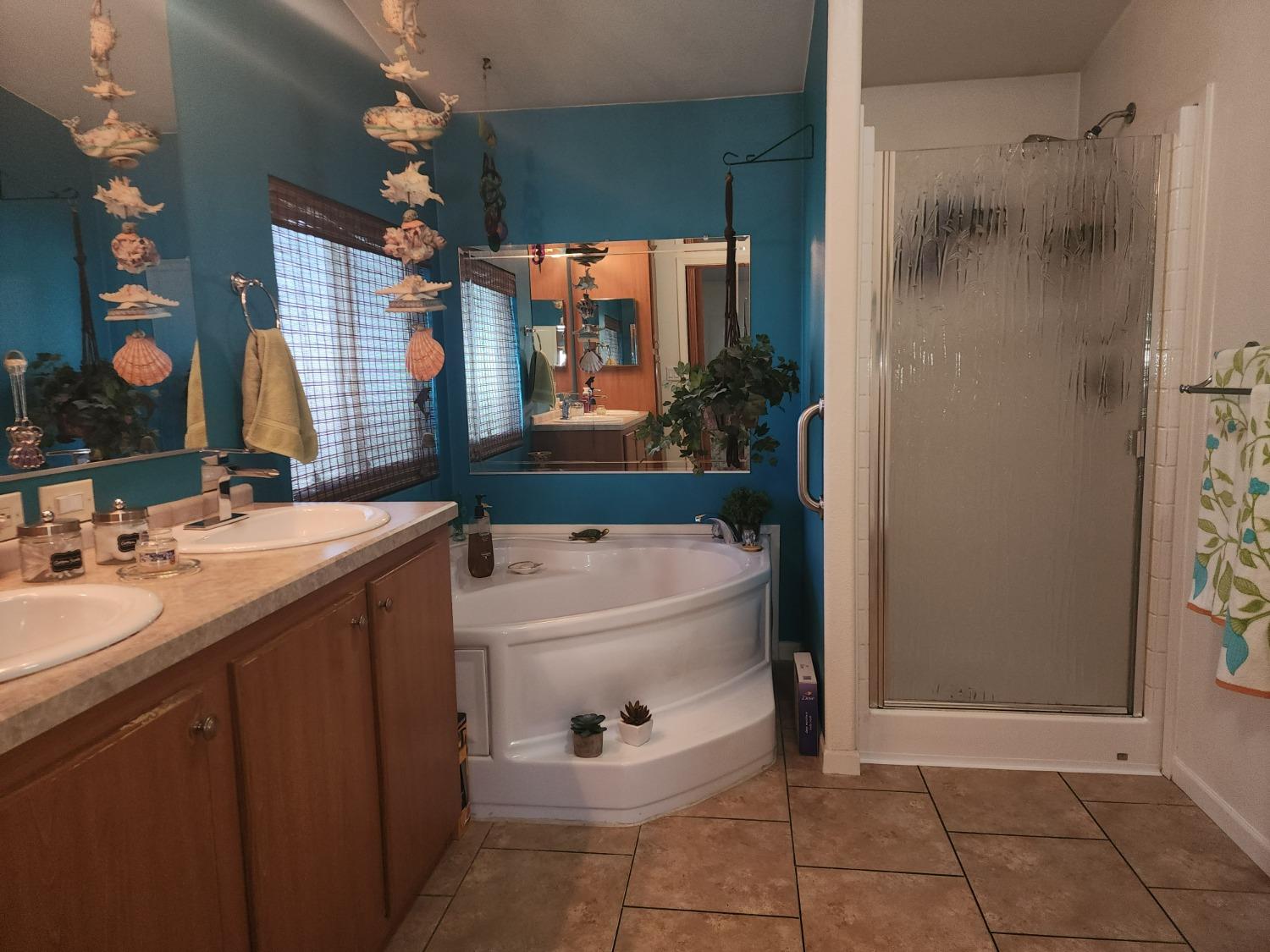 Detail Gallery Image 5 of 11 For 75 La Esperanza Way, Yuba City,  CA 95993 - 3 Beds | 2 Baths