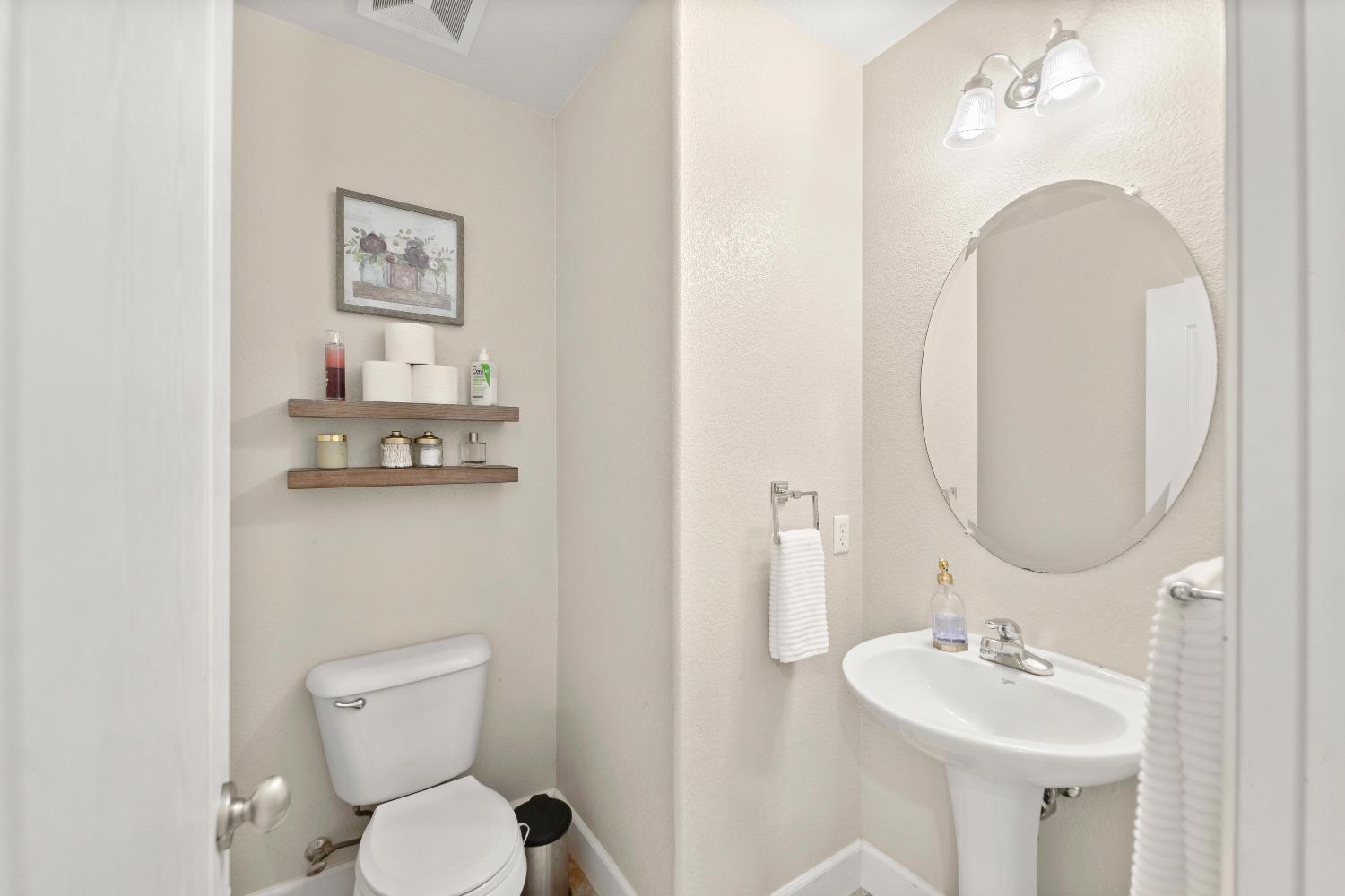 Detail Gallery Image 22 of 54 For 3034 Trap Rock Way, Sacramento,  CA 95835 - 3 Beds | 2/1 Baths