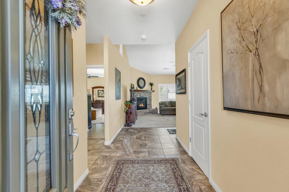 Detail Gallery Image 6 of 56 For 745 Parkridge Dr, Galt,  CA 95632 - 3 Beds | 2/1 Baths