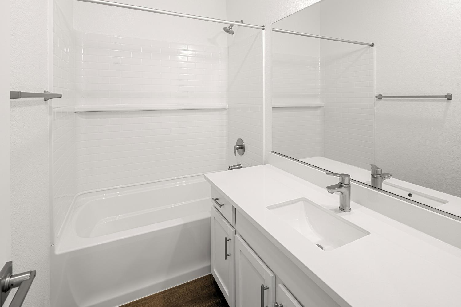 Detail Gallery Image 19 of 21 For 6087 Bridgecross Dr, Sacramento,  CA 95835 - 3 Beds | 2/1 Baths