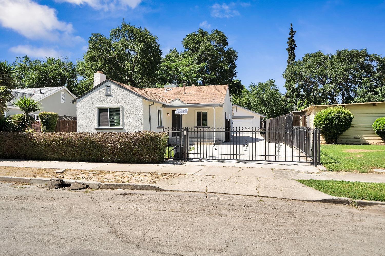 Lucerne Avenue, Stockton, California image 4