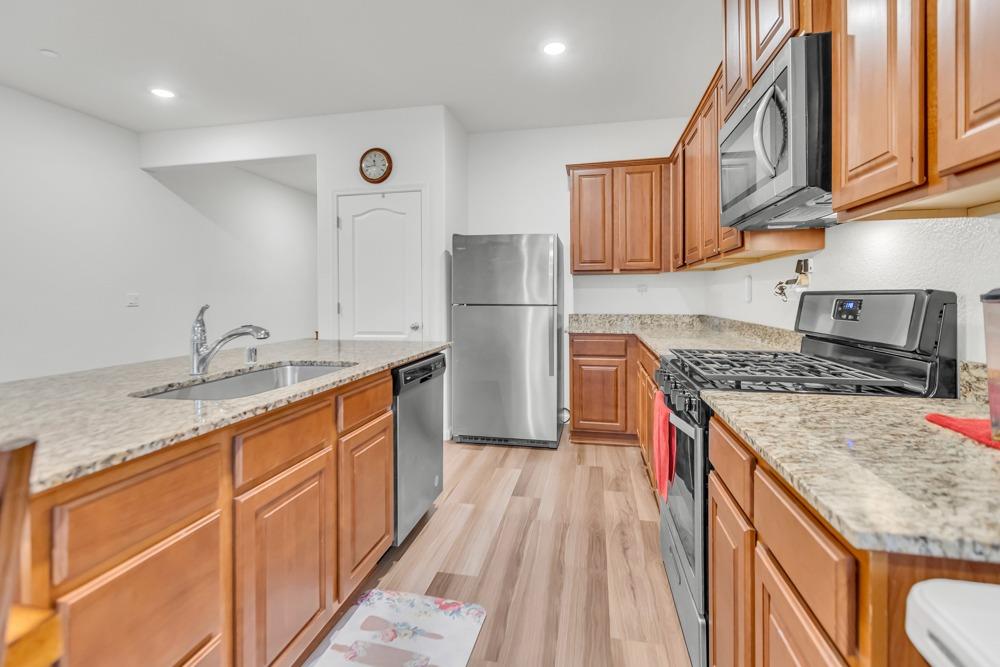 Detail Gallery Image 6 of 41 For 2309 Redhaven St, Linda,  CA 95901 - 4 Beds | 2 Baths