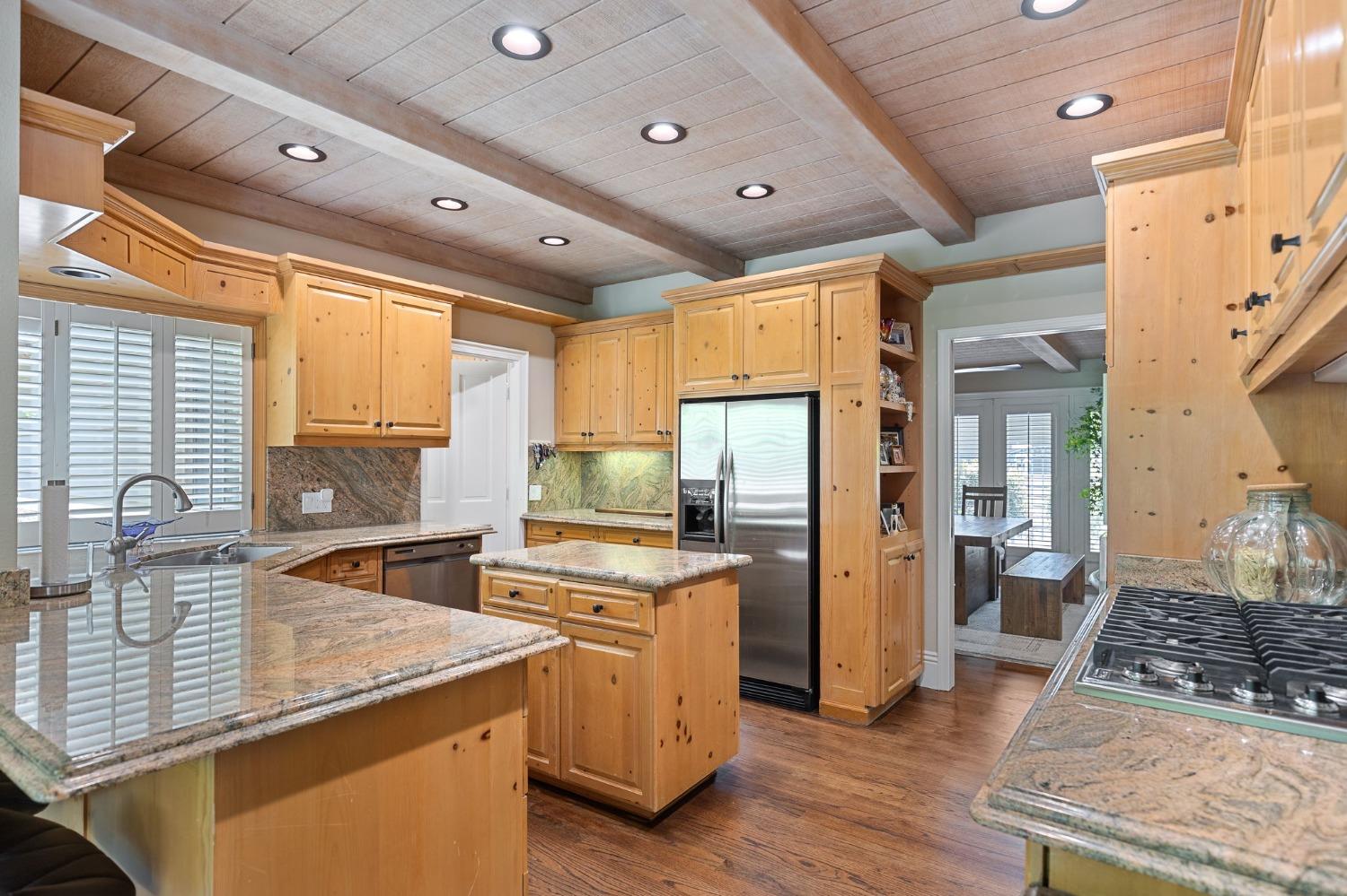 Detail Gallery Image 37 of 68 For 7634 Pineridge Ln, Fair Oaks,  CA 95628 - 3 Beds | 2 Baths