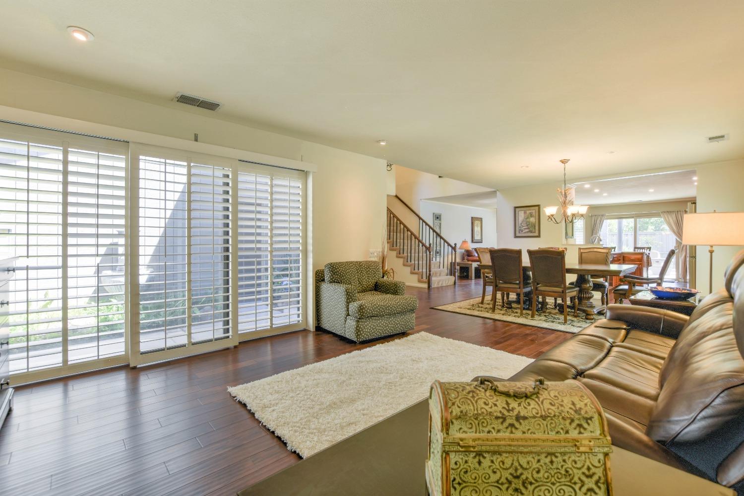 Detail Gallery Image 12 of 48 For 4904 Olive Oak Way, Carmichael,  CA 95608 - 4 Beds | 2 Baths