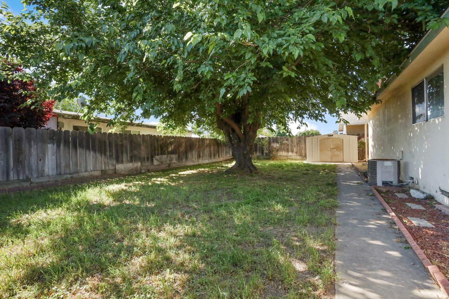 Detail Gallery Image 29 of 33 For 1806 Larkspur Ln, Ceres,  CA 95307 - 3 Beds | 2 Baths