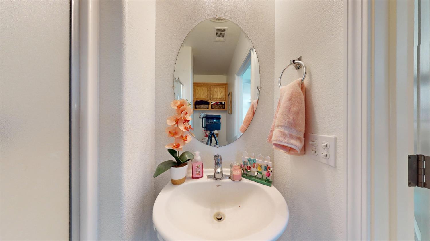 Detail Gallery Image 23 of 32 For 2900 Marazan St, Denair,  CA 95316 - 4 Beds | 3 Baths
