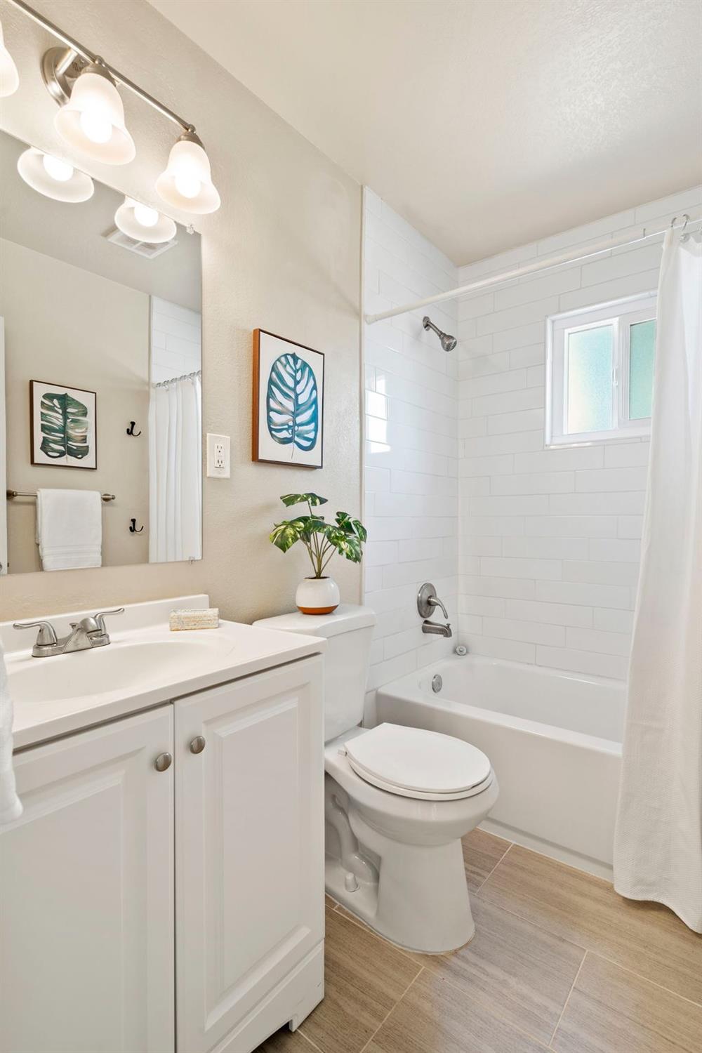 Detail Gallery Image 19 of 33 For 2732 Northglen St, Sacramento,  CA 95833 - 3 Beds | 2 Baths