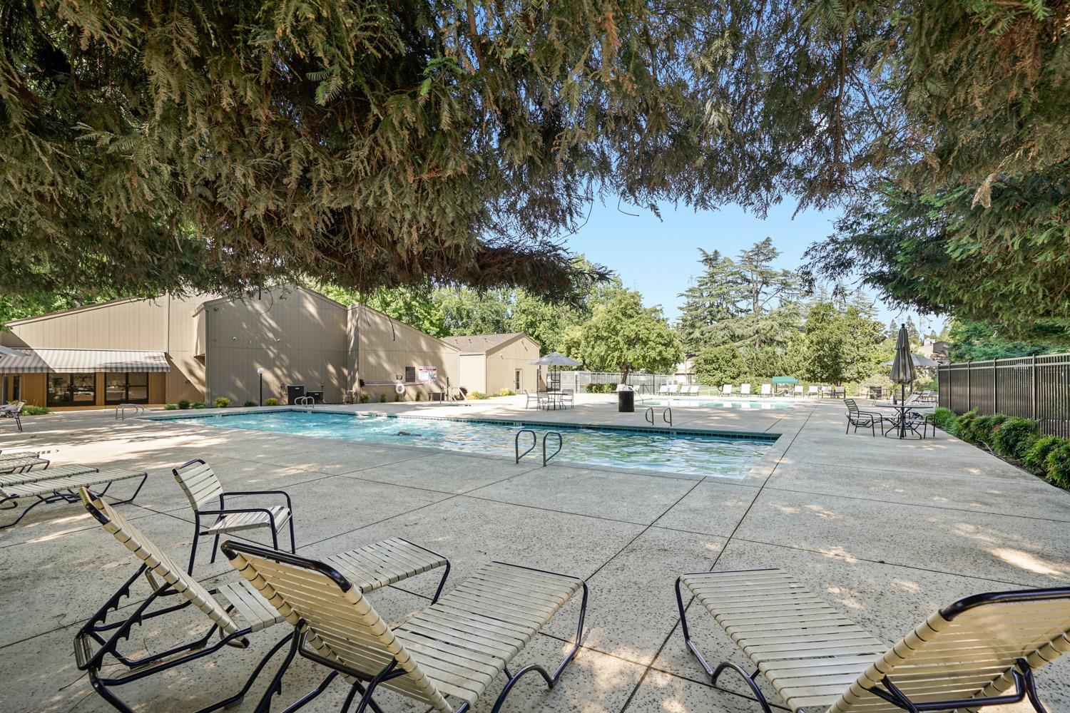 Detail Gallery Image 52 of 57 For 314 Elmhurst Cir, Sacramento,  CA 95825 - 2 Beds | 2/1 Baths
