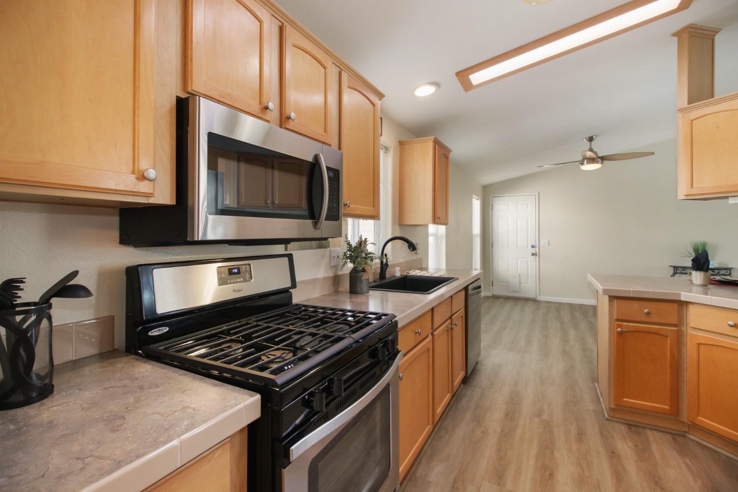 Detail Gallery Image 9 of 18 For 190 Saxton Cir 190, Citrus Heights,  CA 95621 - 2 Beds | 2 Baths