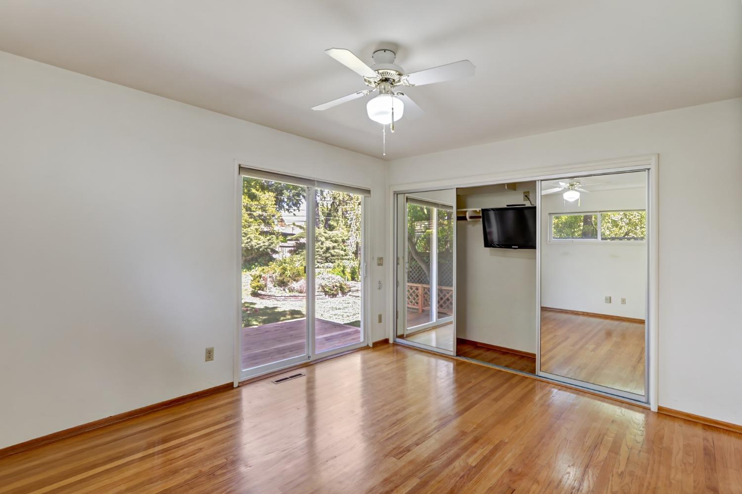 Detail Gallery Image 11 of 27 For 4767 Bowerwood Dr, Carmichael,  CA 95608 - 3 Beds | 2 Baths