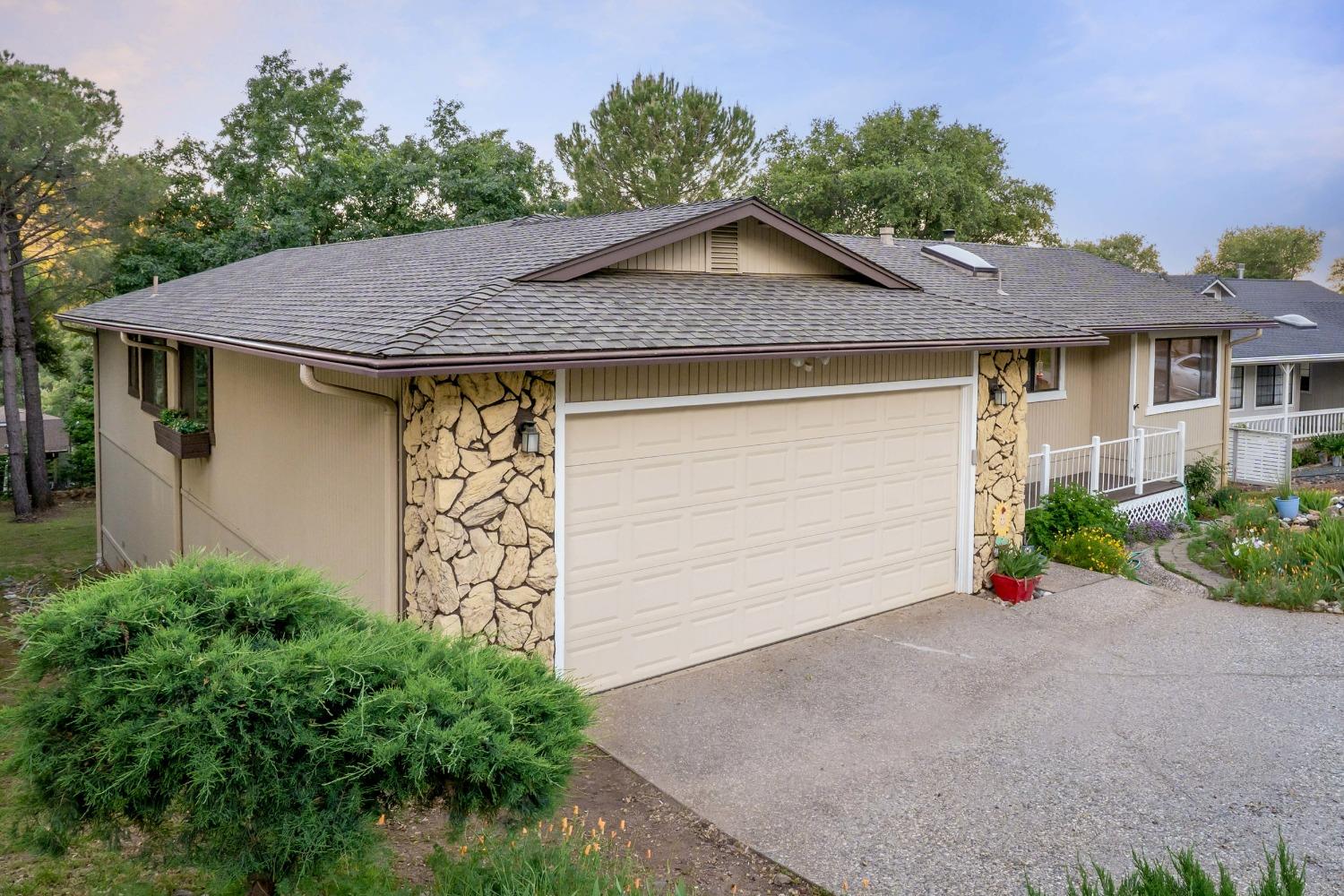 Detail Gallery Image 43 of 54 For 20029 Echo Blue Dr, Penn Valley,  CA 95946 - 3 Beds | 2 Baths