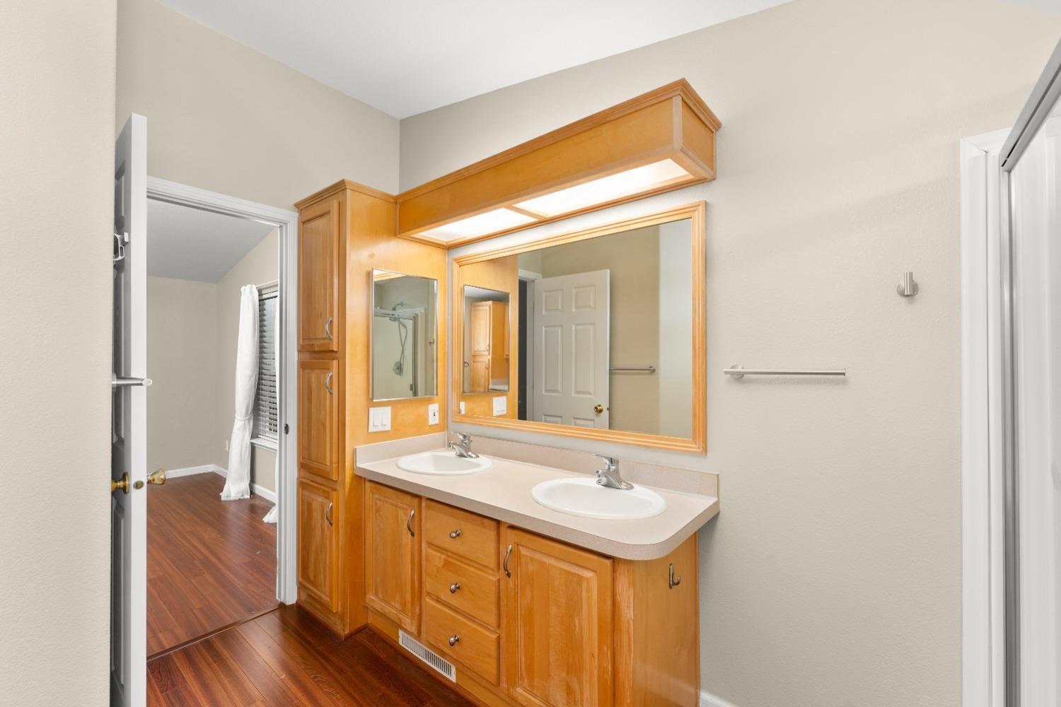 Detail Gallery Image 48 of 58 For 136 Pinebrook Dr, Folsom,  CA 95630 - 2 Beds | 2 Baths