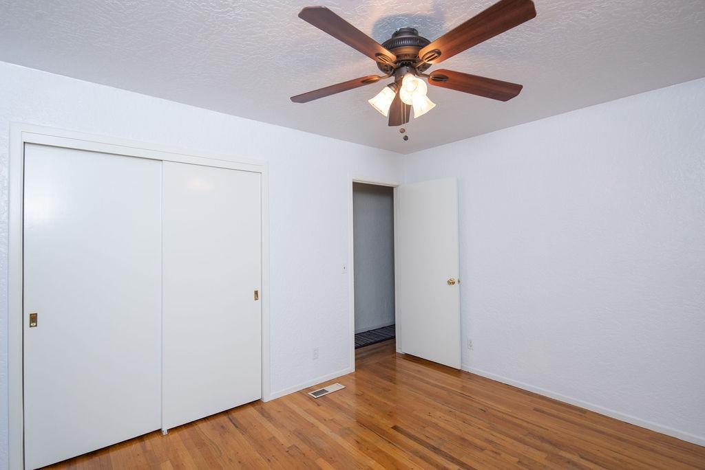 Detail Gallery Image 22 of 28 For 871 E D St, Oakdale,  CA 95361 - 3 Beds | 2 Baths