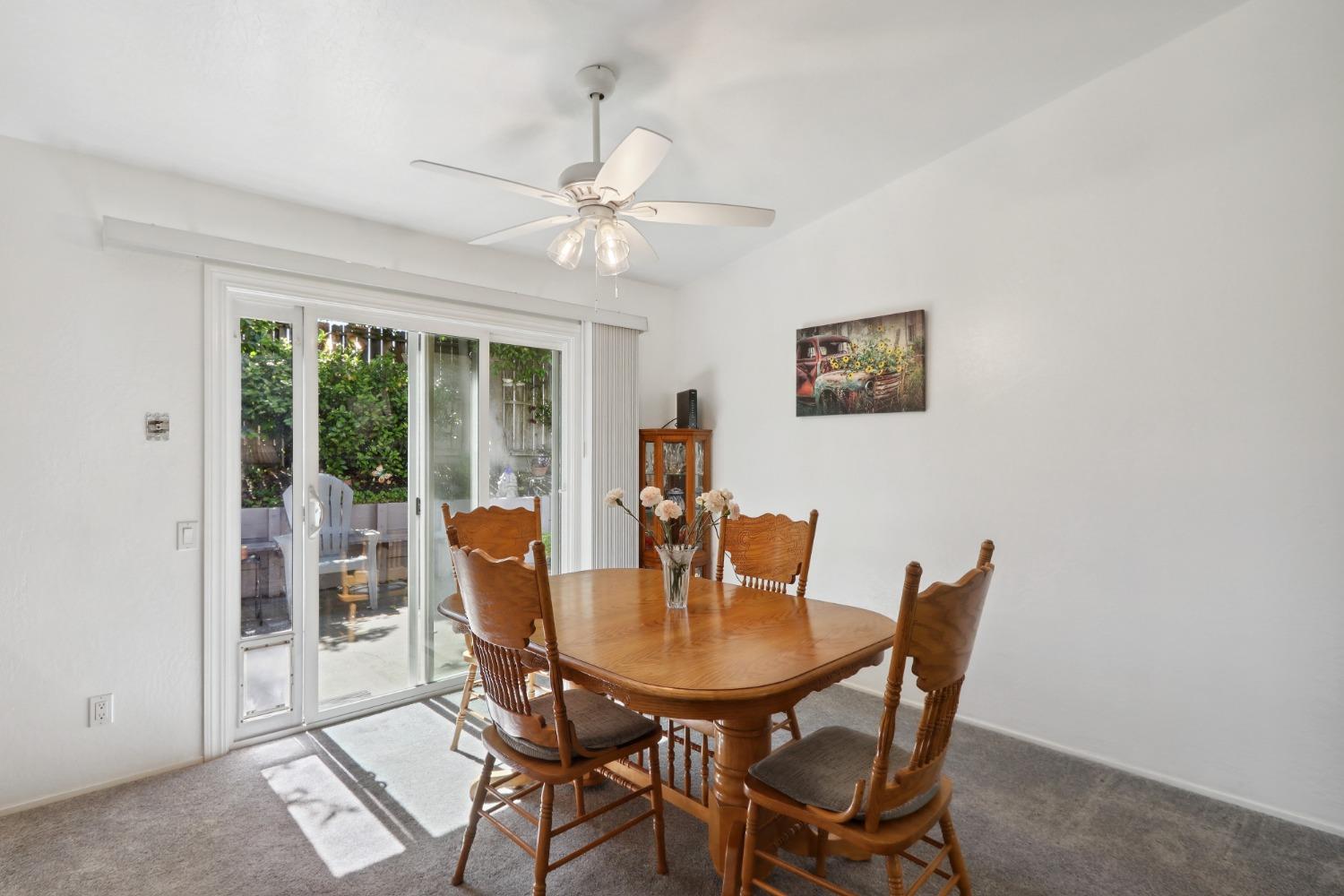 Detail Gallery Image 16 of 32 For 7463 Versailles Way, Sacramento,  CA 95842 - 3 Beds | 2 Baths