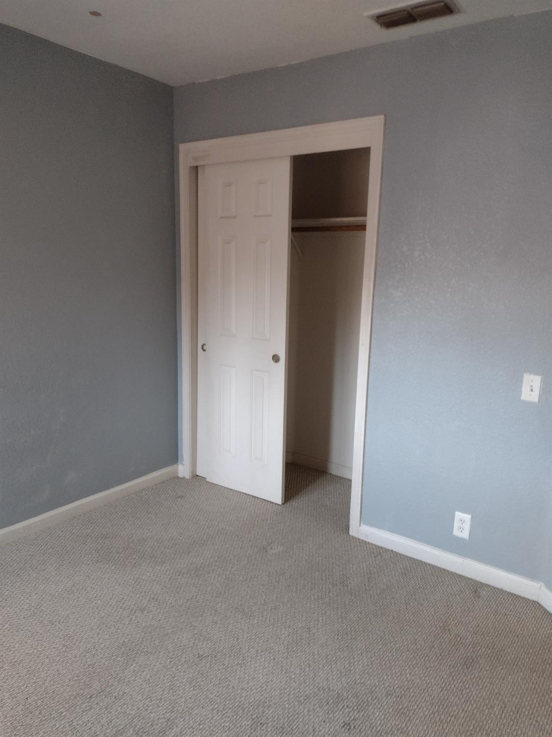 Detail Gallery Image 26 of 56 For 1900 Berryessa Dr, Modesto,  CA 95358 - 3 Beds | 2/1 Baths