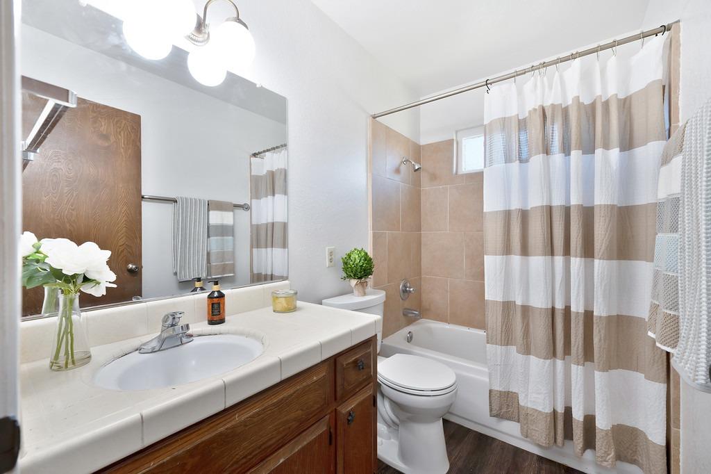 Detail Gallery Image 22 of 31 For 6704 Green Ash Ct, Citrus Heights,  CA 95610 - 4 Beds | 2 Baths