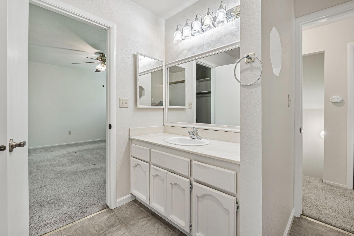 Photo #19: 225059717 Listing: Photo #19