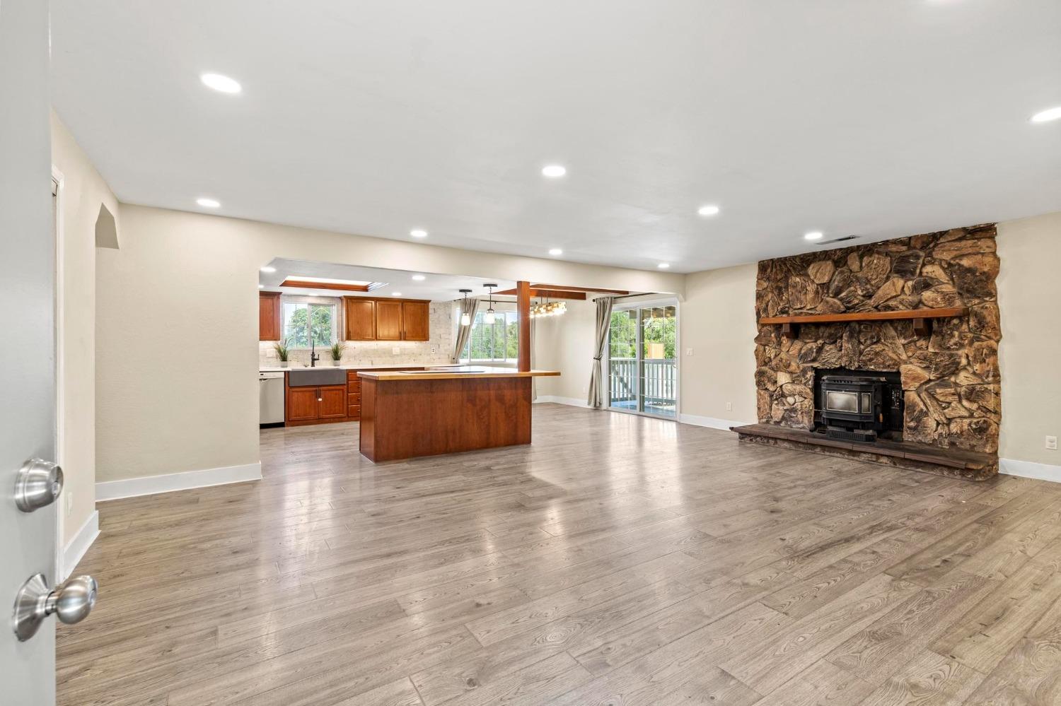 Detail Gallery Image 13 of 55 For 2681 Pinecrest Rd, Oroville,  CA 95966 - 3 Beds | 2 Baths
