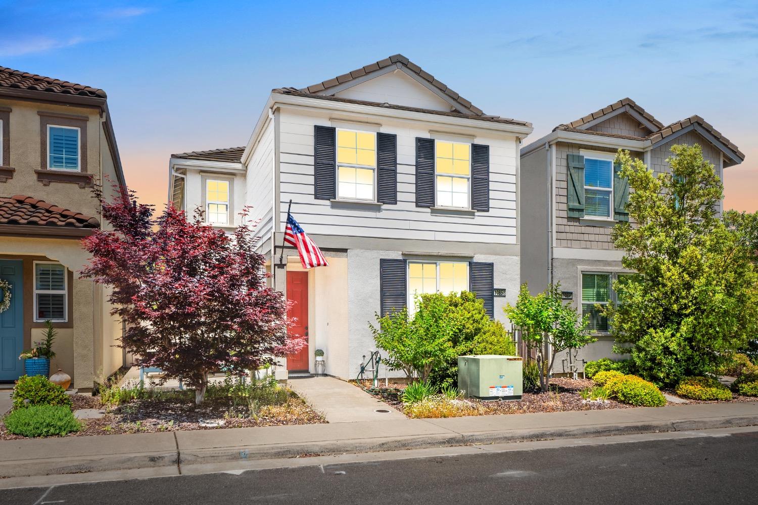 Detail Gallery Image 3 of 43 For 10853 Barden Dr, Rancho Cordova,  CA 95670 - 3 Beds | 2/1 Baths