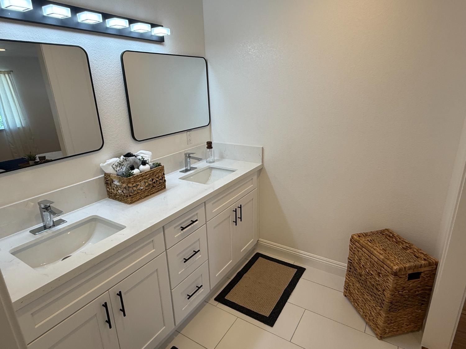 Detail Gallery Image 24 of 26 For 571 Jason Dr, Turlock,  CA 95380 - 3 Beds | 2/1 Baths