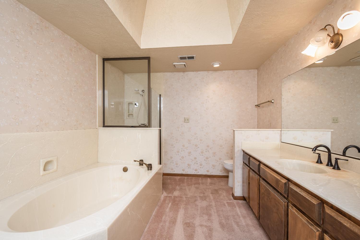 Detail Gallery Image 16 of 31 For 1207 Cedar Tree Way, Sacramento,  CA 95831 - 2 Beds | 2 Baths