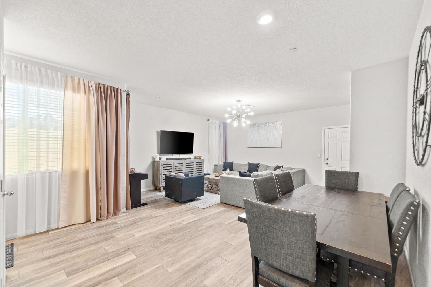Detail Gallery Image 22 of 43 For 10853 Barden Dr, Rancho Cordova,  CA 95670 - 3 Beds | 2/1 Baths