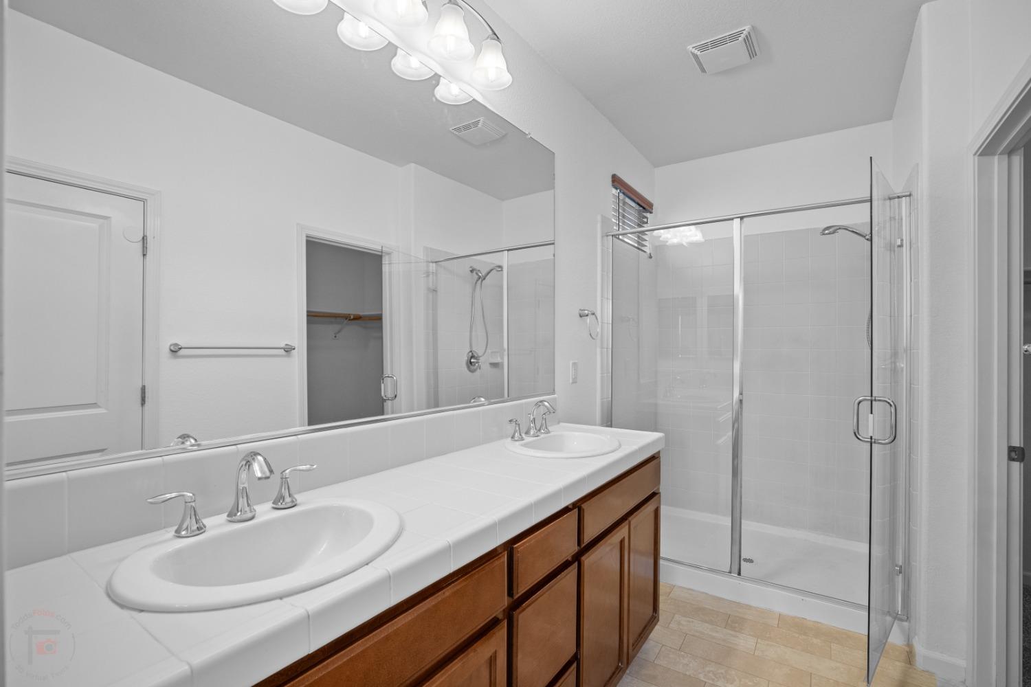 Detail Gallery Image 32 of 45 For 1355 Santona St, Manteca,  CA 95337 - 3 Beds | 2 Baths