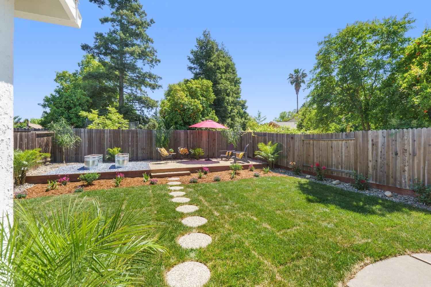Halifax Avenue, Davis, California image 18
