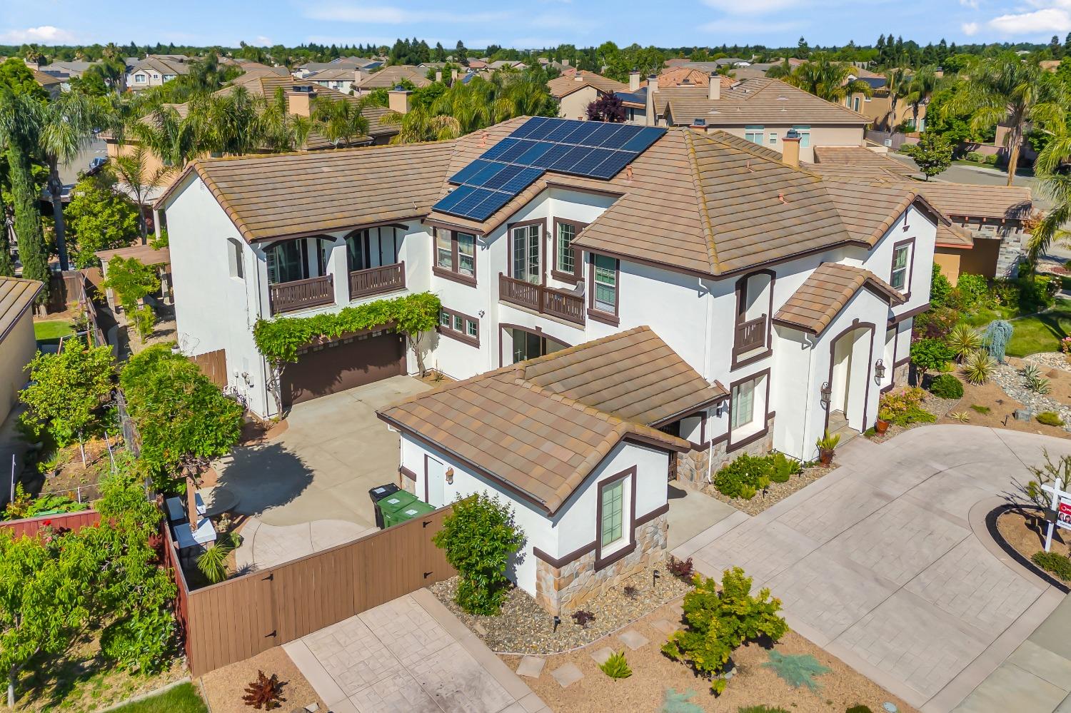 Detail Gallery Image 72 of 94 For 6600 Caprezzo Way, Elk Grove,  CA 95757 - 5 Beds | 4/1 Baths