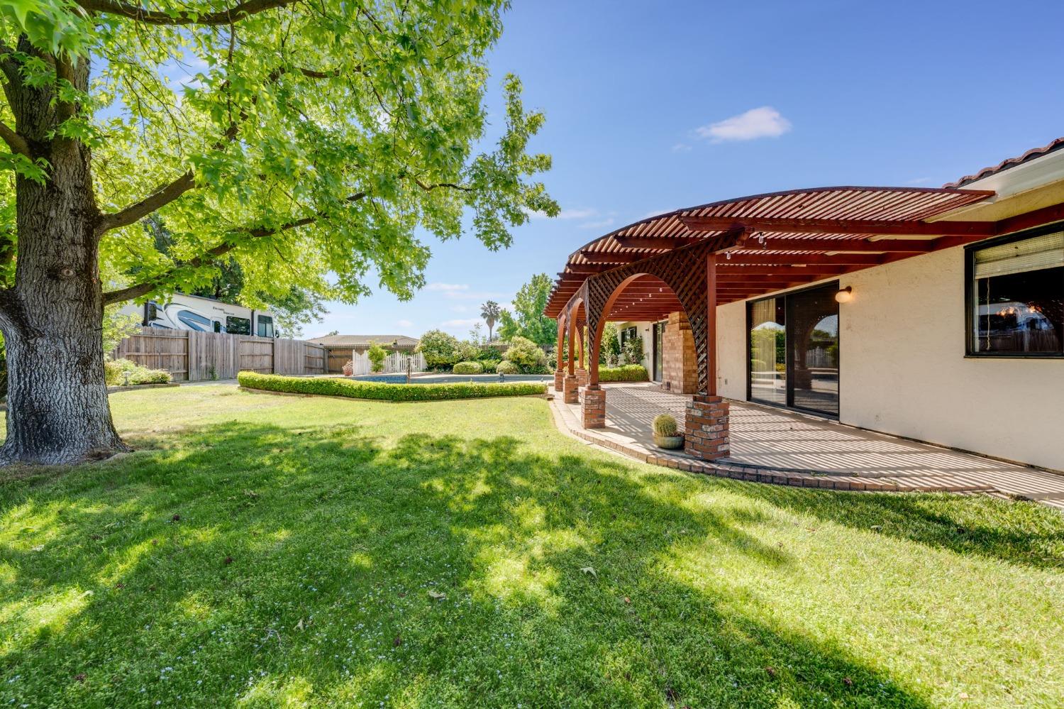 Detail Gallery Image 35 of 40 For 8700 Tipton Ct, Elk Grove,  CA 95624 - 3 Beds | 2/1 Baths
