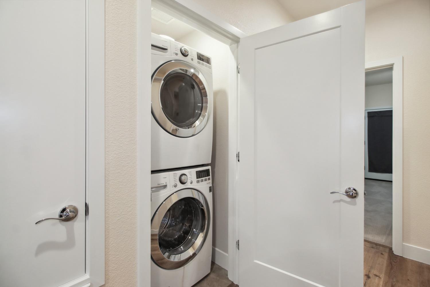 Detail Gallery Image 32 of 59 For 2021 S St, Sacramento,  CA 95811 - – Beds | – Baths