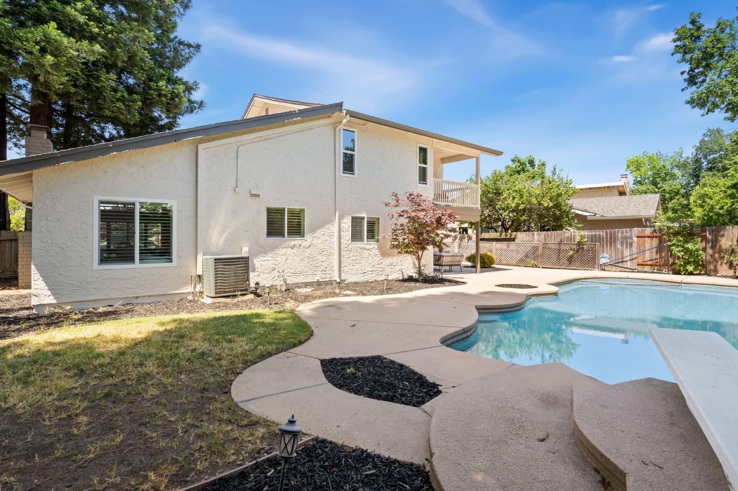 Detail Gallery Image 32 of 32 For 8044 Hoopes Dr, Citrus Heights,  CA 95610 - 3 Beds | 2/1 Baths